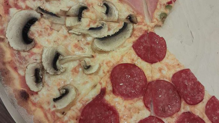 Della Casa (food delivery)