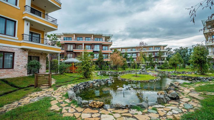 Dreamland Chakvi Oasis
