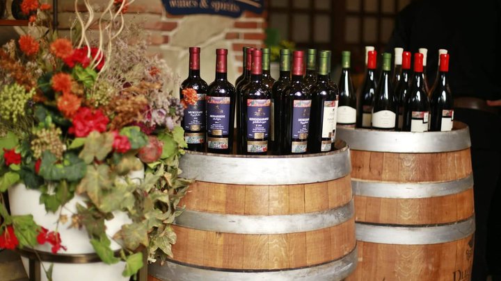 Dugladze wine company