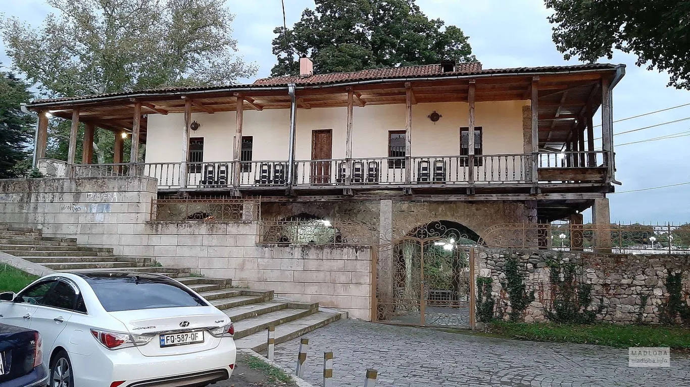 Palace of King Solomon II