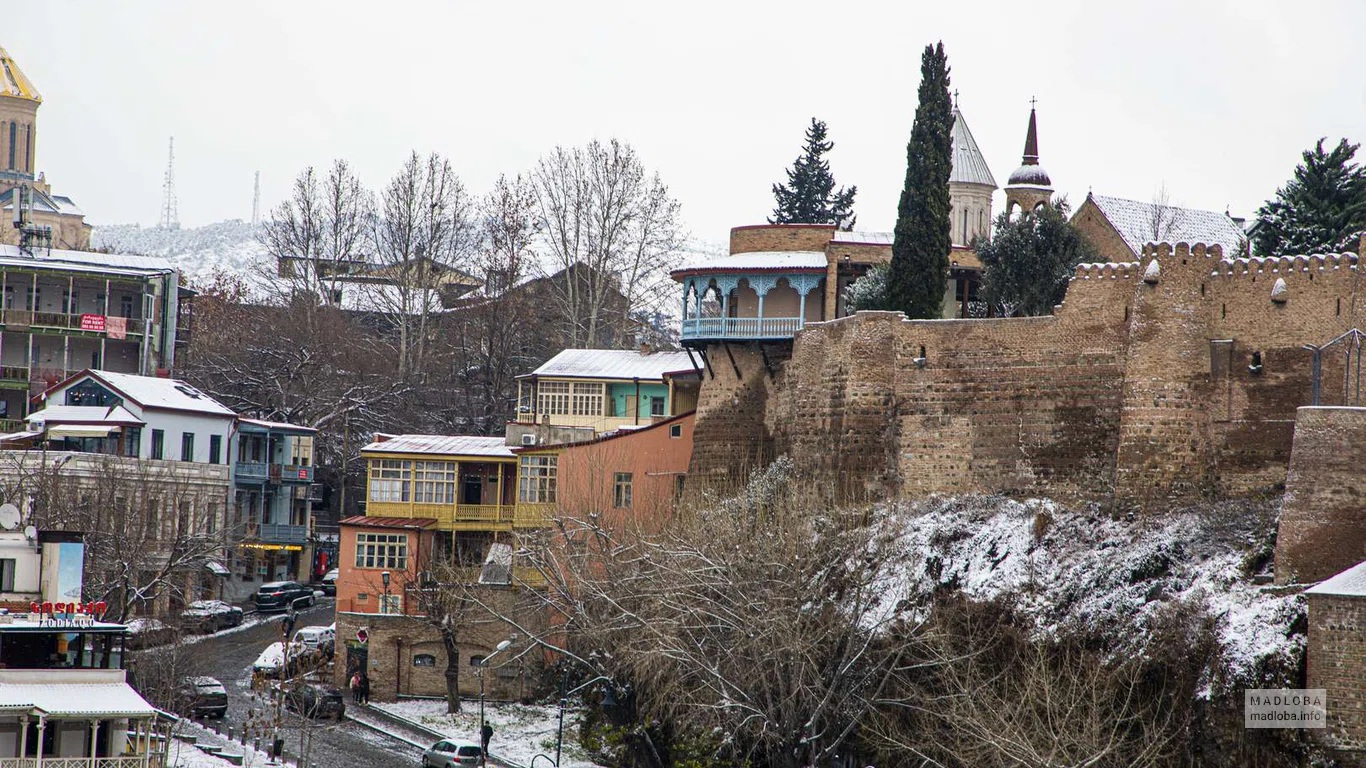Дворец царицы Дареджан в зимнее время