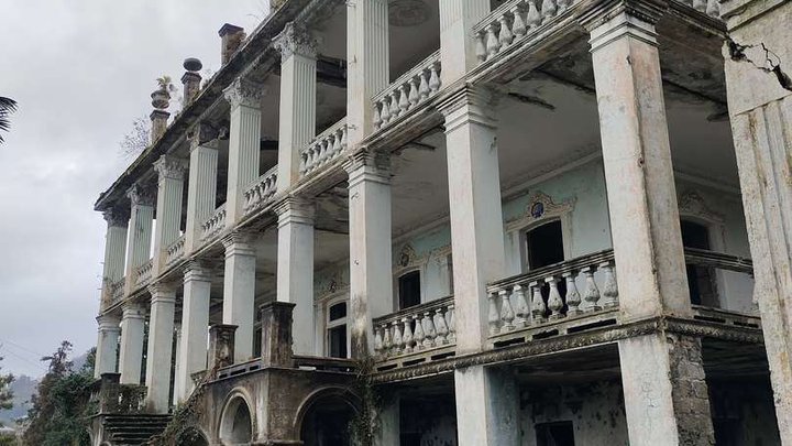 Romanov Palace
