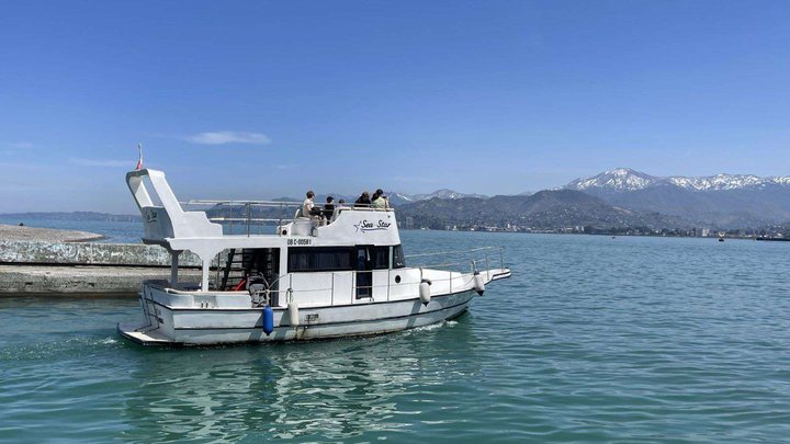 Double deck boat "Sea Star"