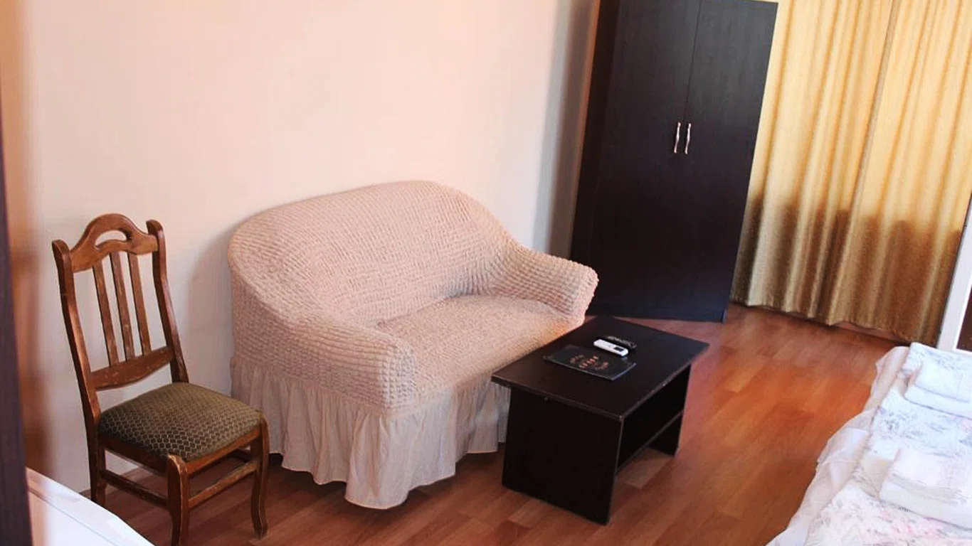 Интерьер в номере отеля Eleganti