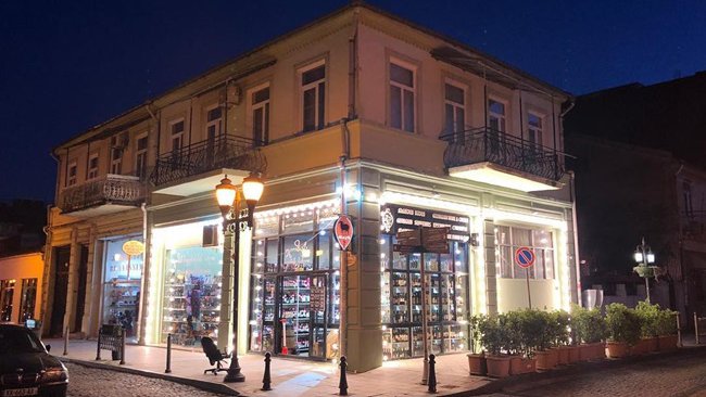 Elza's Wine House