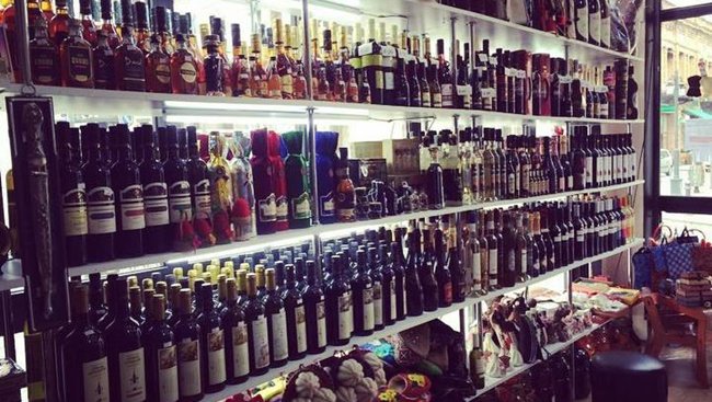 Elza's Wine House