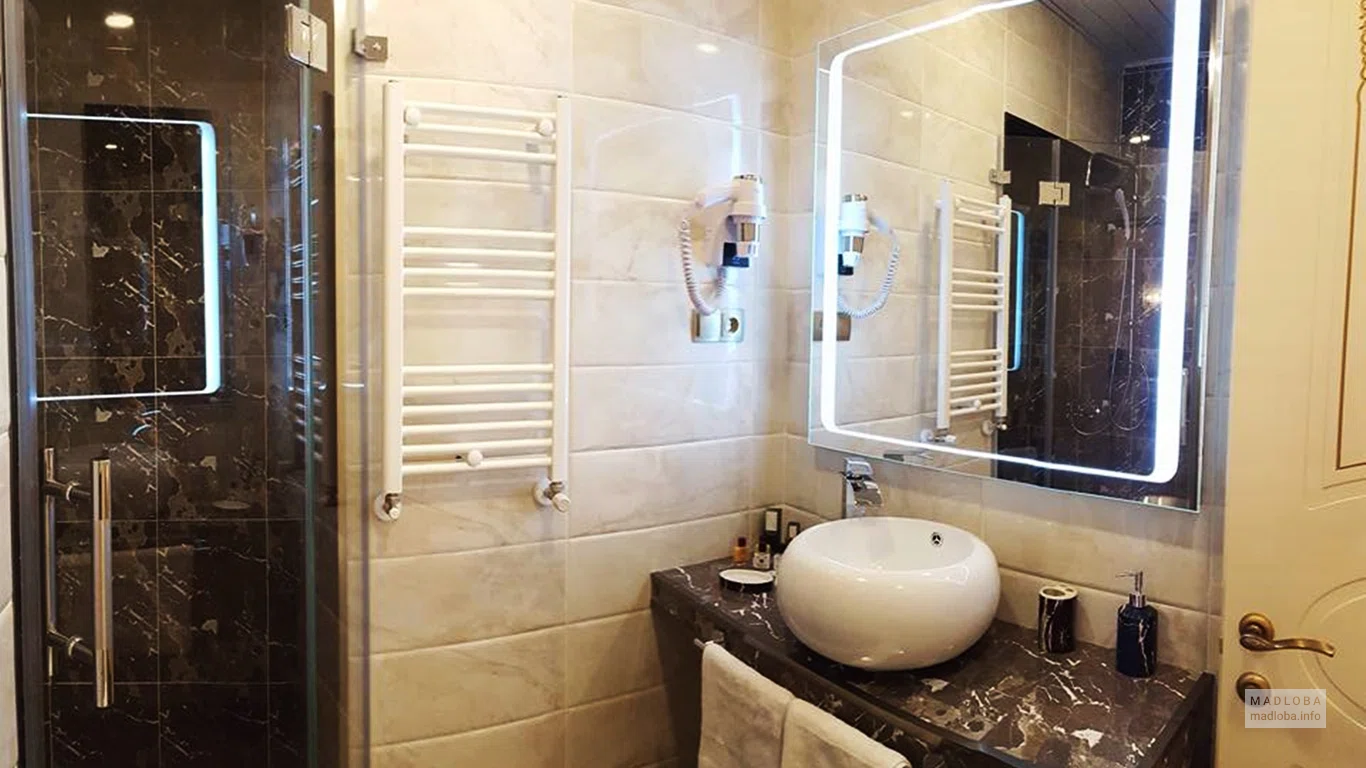 Санузел в отеле «English Home Hotel Tbilisi»