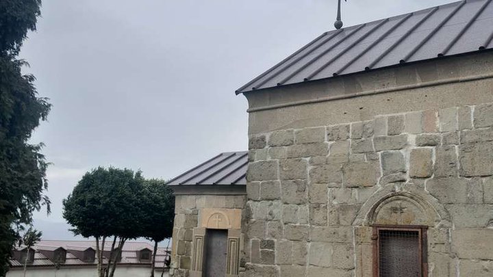 Erket Church