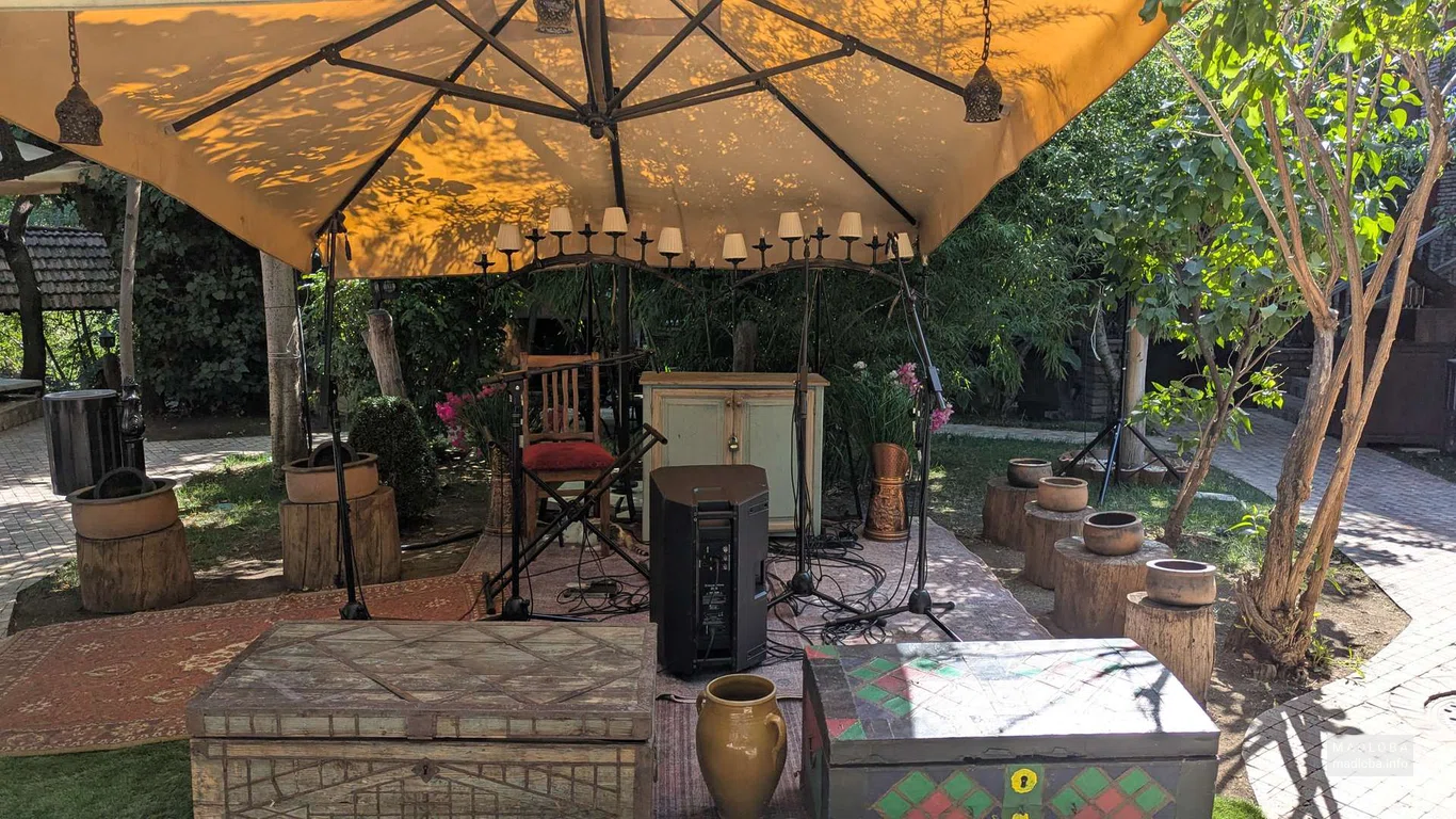 🍷 Ethnographer restaurant in Tbilisi: delicious, soulful and with live music