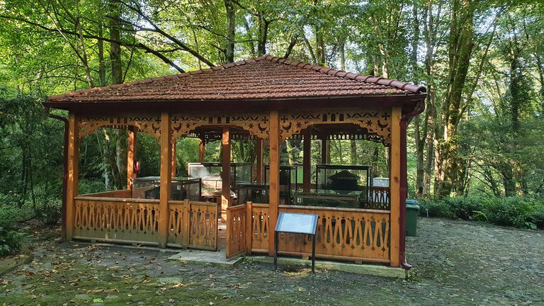Ethnographic corner (Botanical Garden)