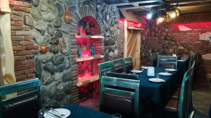 Fesvebi Restorani Kokaias Xeivani 8