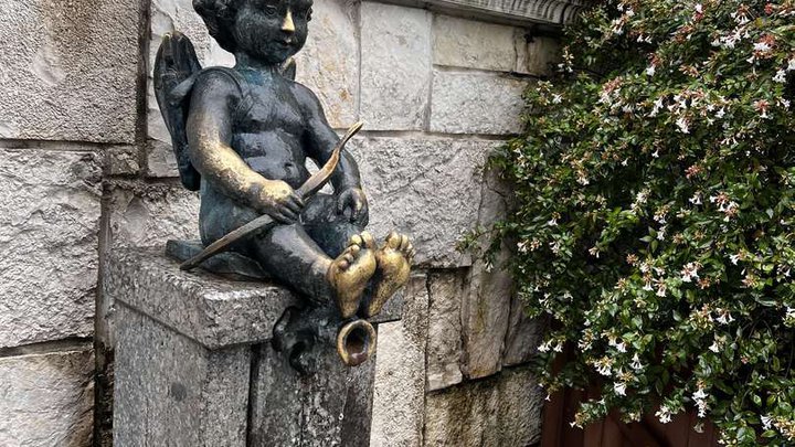 Питьевой фонтанчик "Eros aşk çeşmesi"