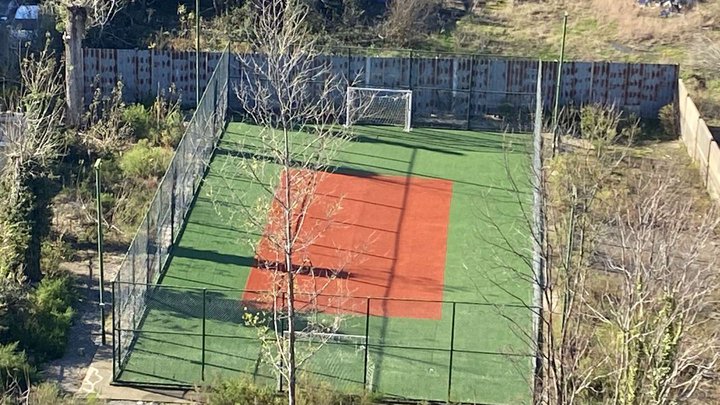 Football field (Agmashenebeli Ave. 48)