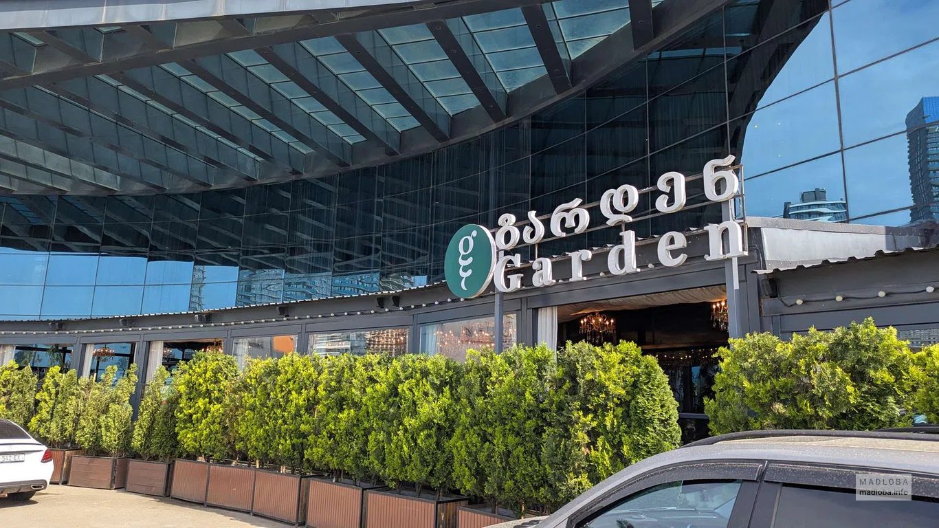 G.Garden Restaurant в Батуми — уют, гастрономия и зелёная терраса