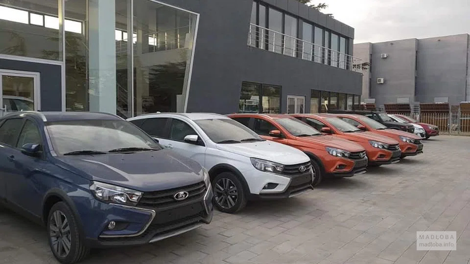 Площадка с авто Global Motors Georgia