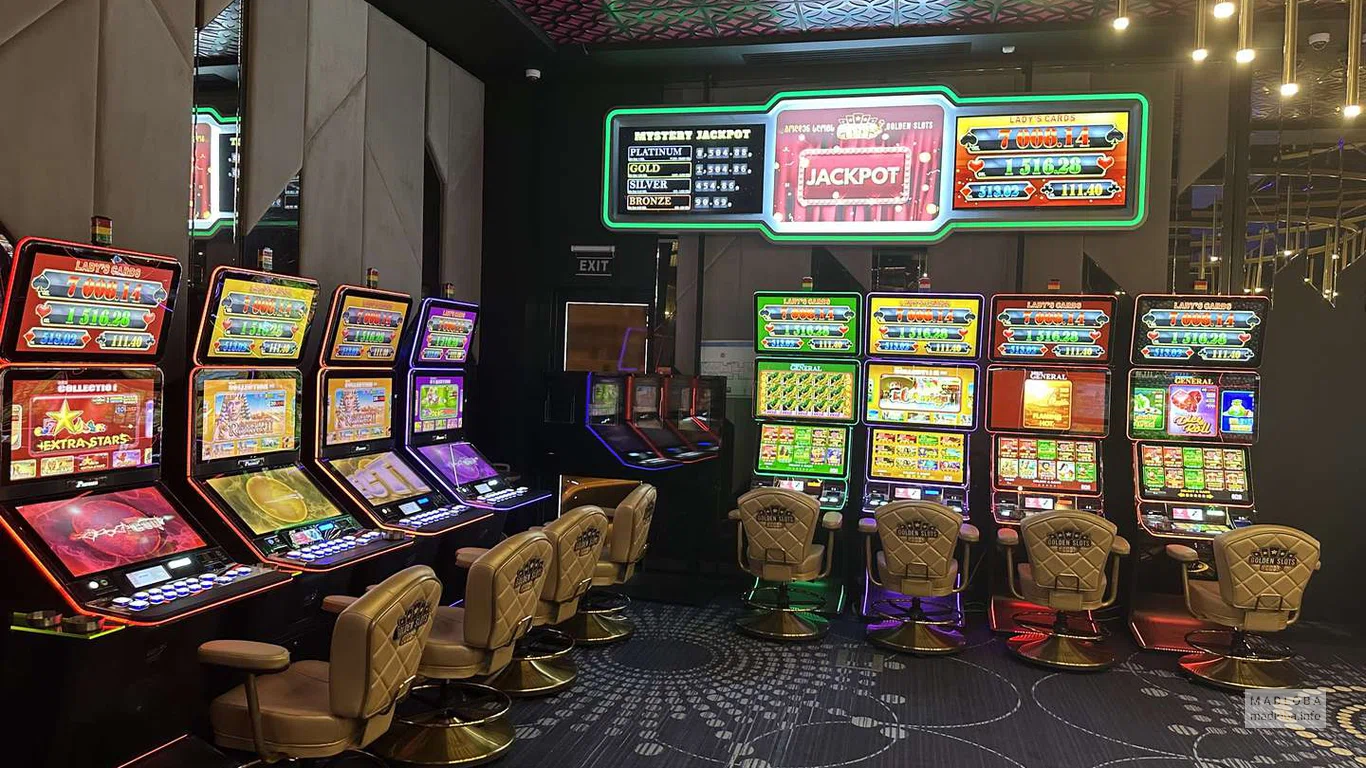 GOlDEN SLOTS (Batumi Plaza)