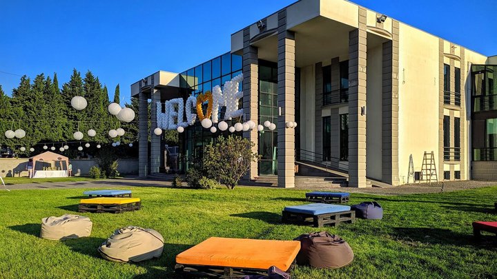 Grigol Robakidze University «GRUNI»