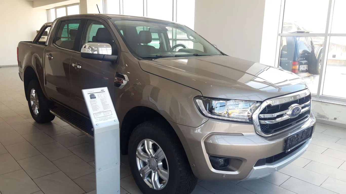 Ford на продажу в автосалоне GT Motors Ltd. Ford & Suzuki Showroom