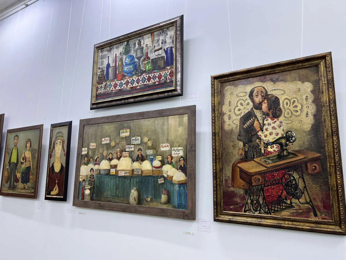 картины в галереи искусств г. Кутаиси им. Давида Какабадзе