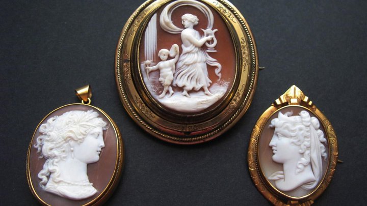 Gallery Cameo