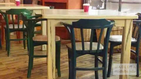 Интерьер ресторана Gas Cafe