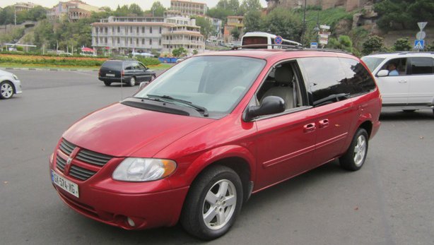 ქირავდება ავტომობილი Geo Rent Car