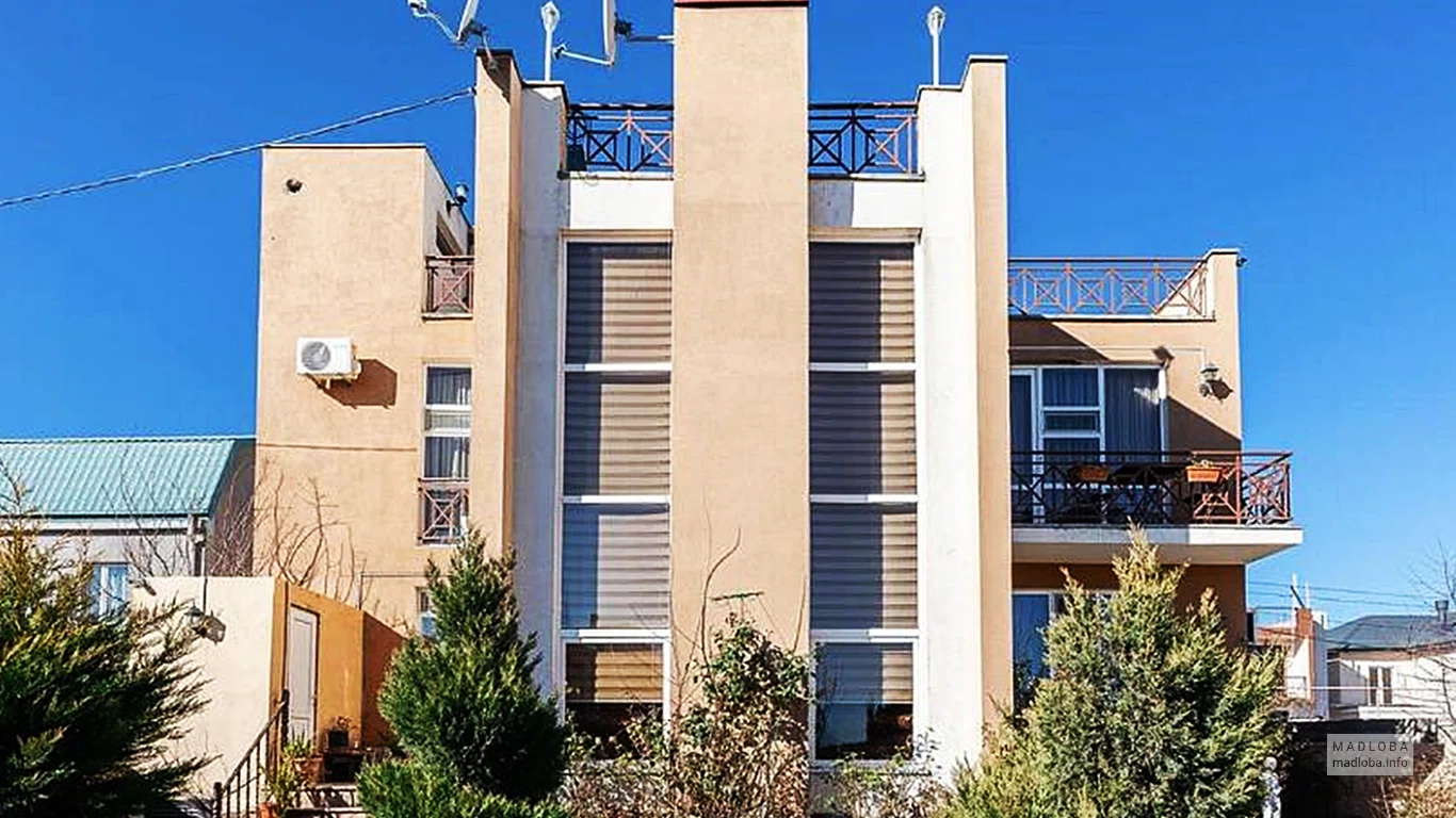 Здание отеля Georgia Villa