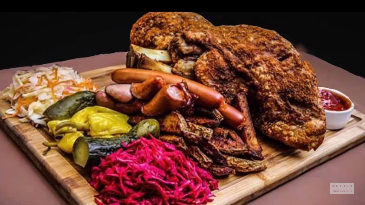 Блюдо из мяса в Georgian Gallery