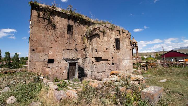 Ghrtili church