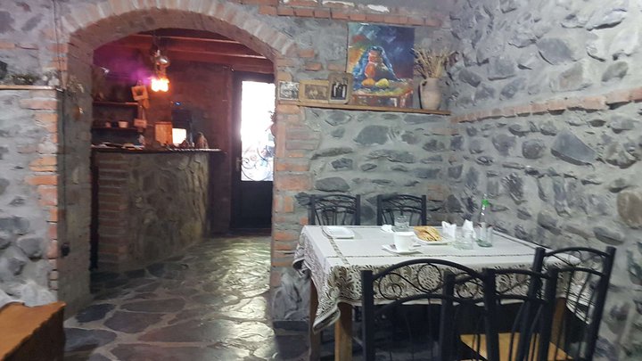 Giglo's Wine House