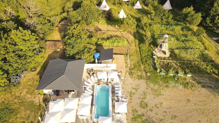 Gipsy Village Park Hotel