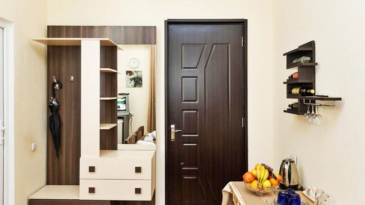 Gis Guest House