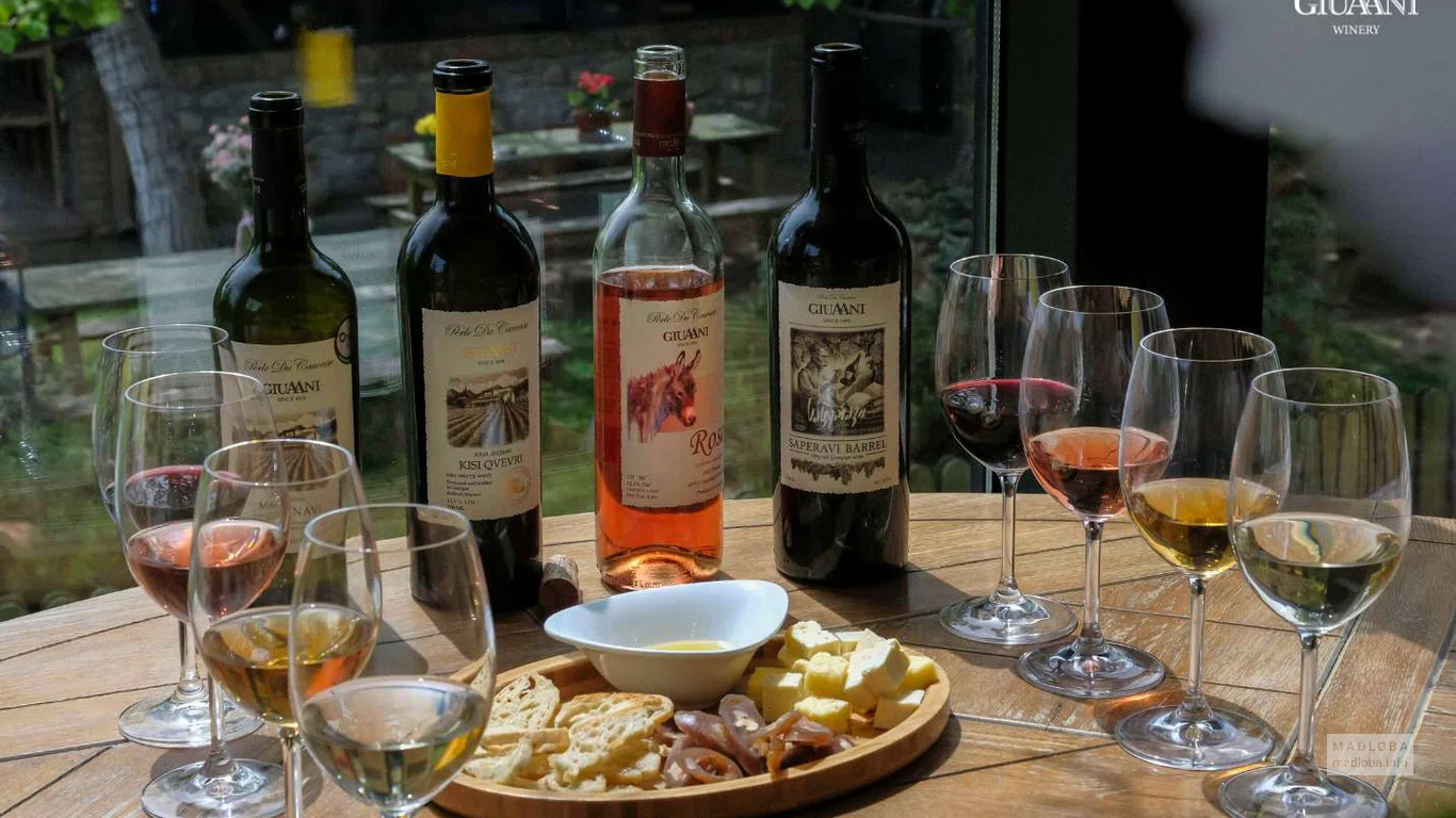 Дегустация вин на винодельне Giuaani Winery