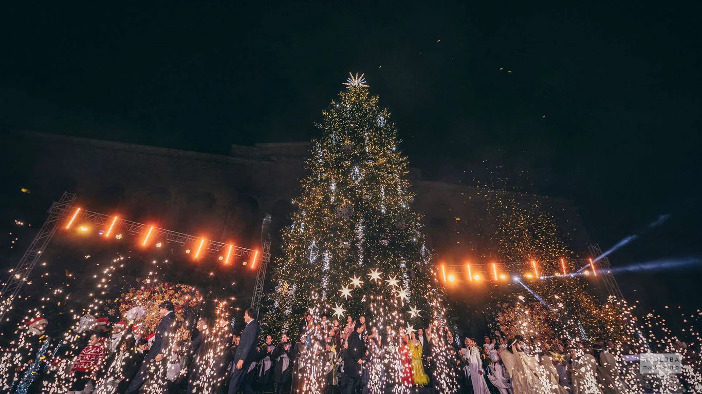 Main New Year tree 2025