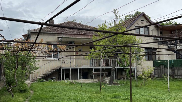 სასტუმრო სახლი ებრალიძე