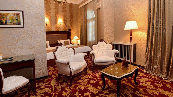 River Side Hotel