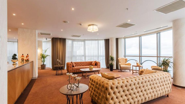 Grand Gloria Hotel