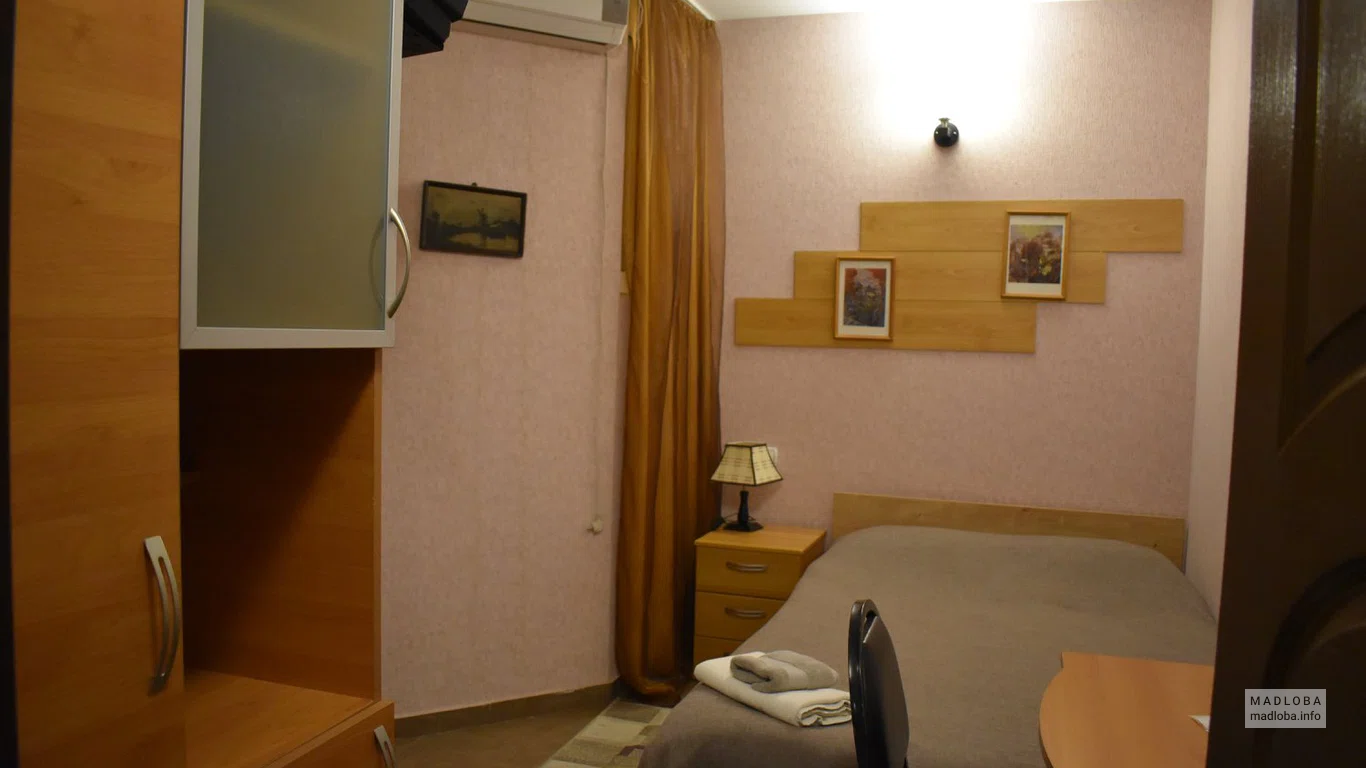 Guest House "Lea"