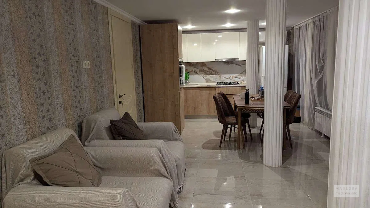 🏡 Guest House Gardenia: comfortable as home, but the owner is 'on call' via cameras