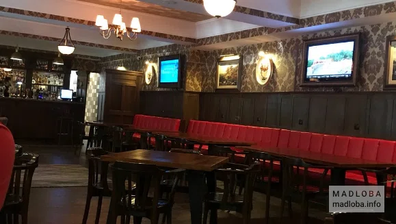 Дизайн зала в Guinness Pub & Restaurant