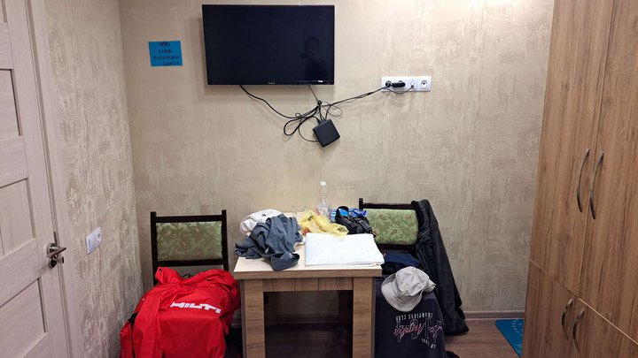 HOSTEL LOOK