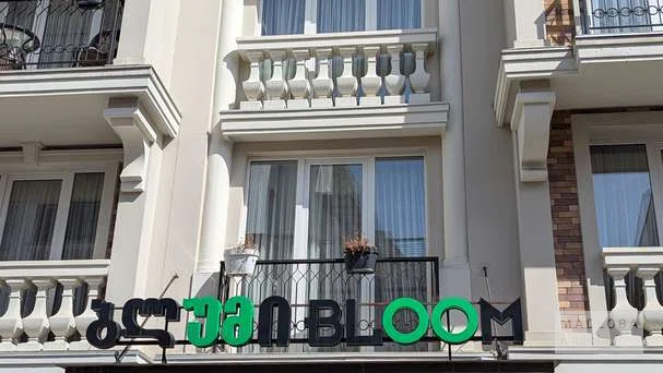 Фасад HOTEL BLOOM