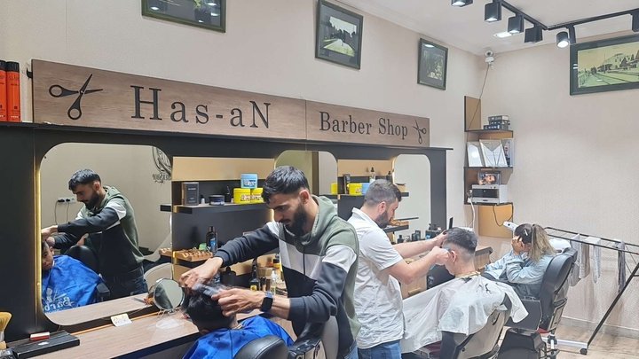 Has-an barber shop