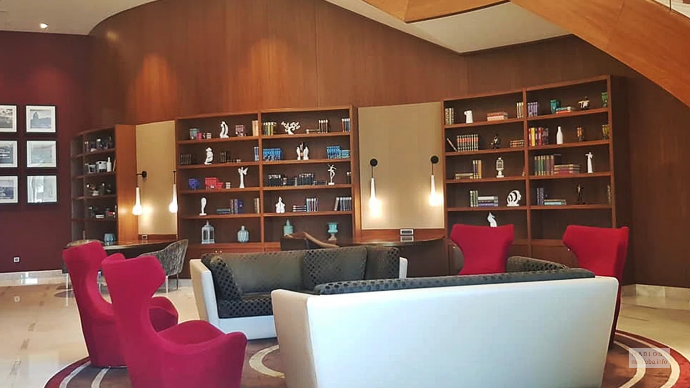 Интерьер в отеле "Hilton Batumi"