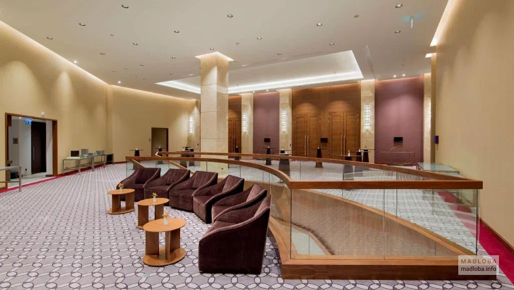 холл в отеле Hilton Batumi