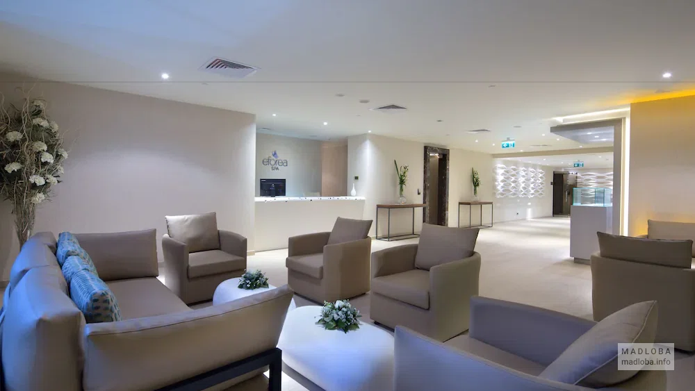 Холл в отеле Hilton Batumi