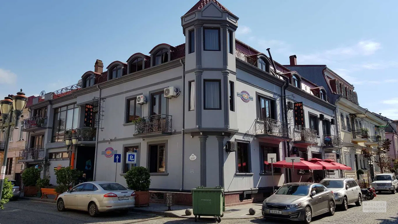 Вид здания Holland Hoek Hotel
