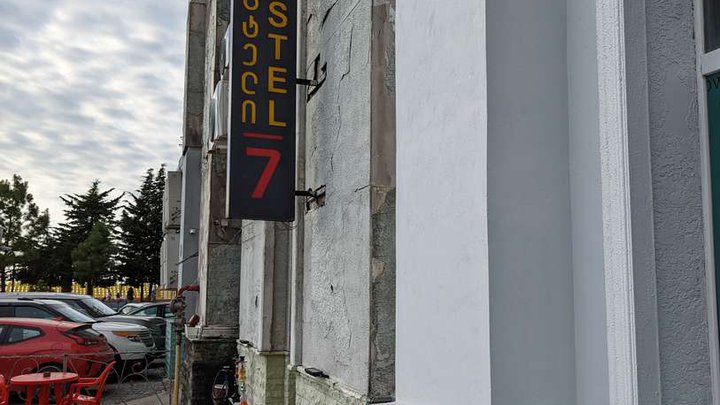 Hostel 7