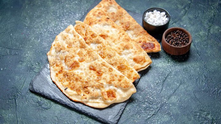 ცხელი პური