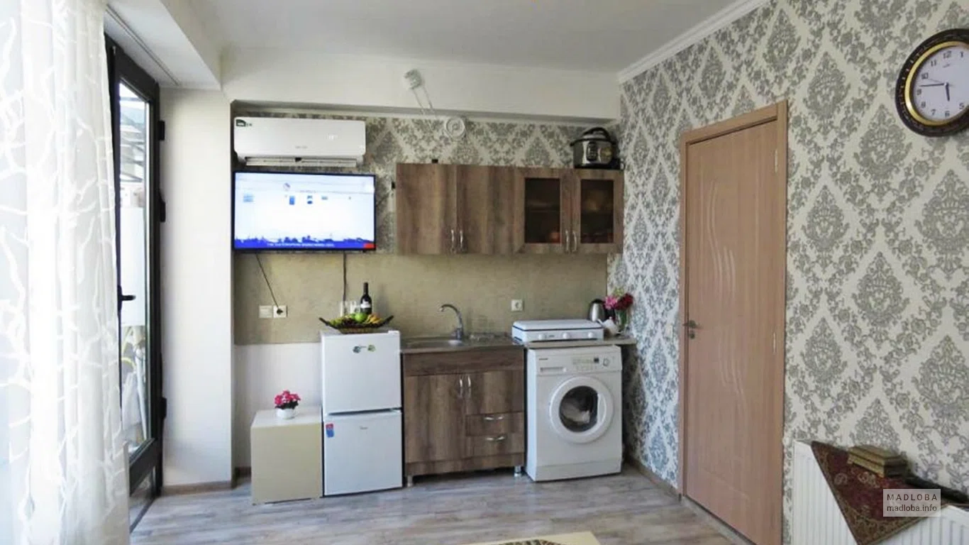 Кухня в отеле Hotel Atlas